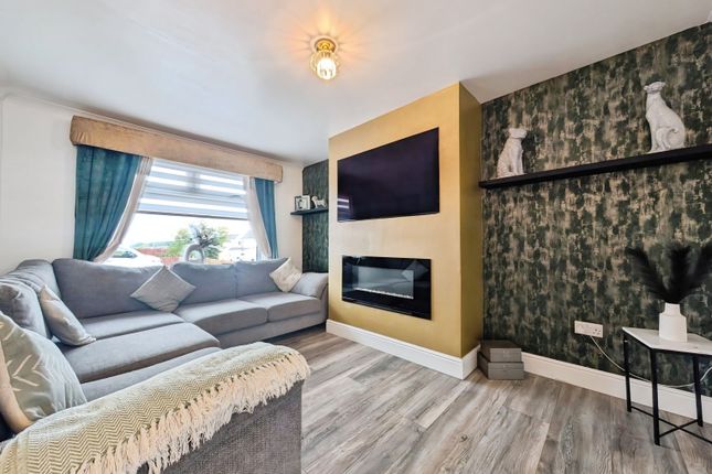 49, Mainsacre Drive, Larkhall photo 2