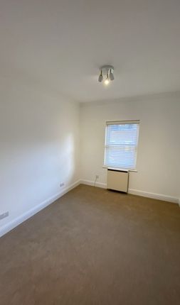 11, Cathedral Walk, Chelmsford photo 4