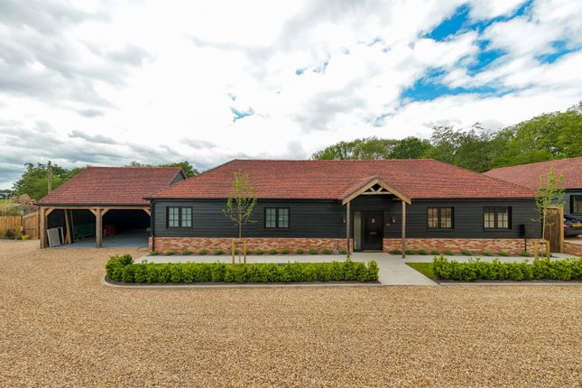 3-bed house on The Show Home - Meadow View,Plot 8, Norwood Hill road, Charlwood, £875,000
