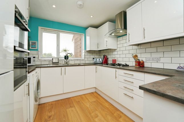 15, Shelley Road, Gloucestershire photo 2