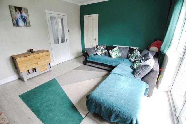 10, The Drive, Leeds photo 4