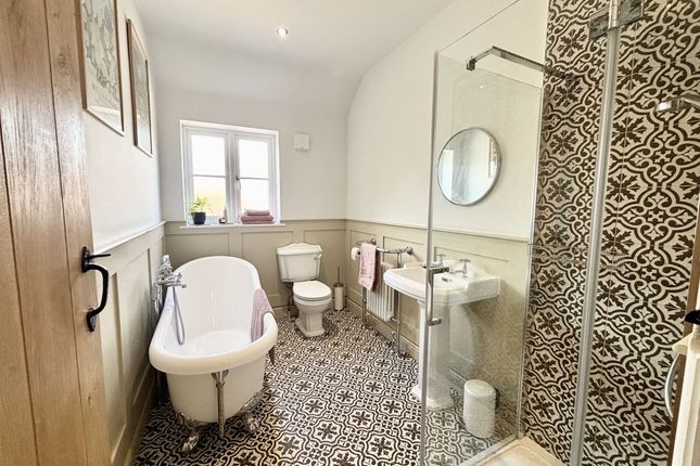 74 Leicester Road, Hinckley photo 3