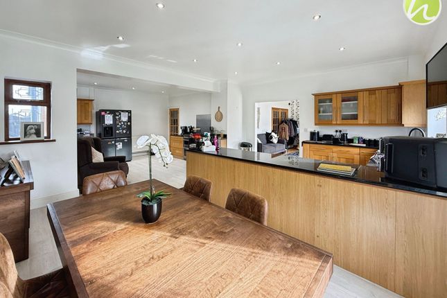 27 Lampits Lane, Stanford-Le-Hope photo 3