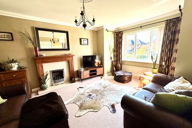 6, School Close, Darley Dale photo 2
