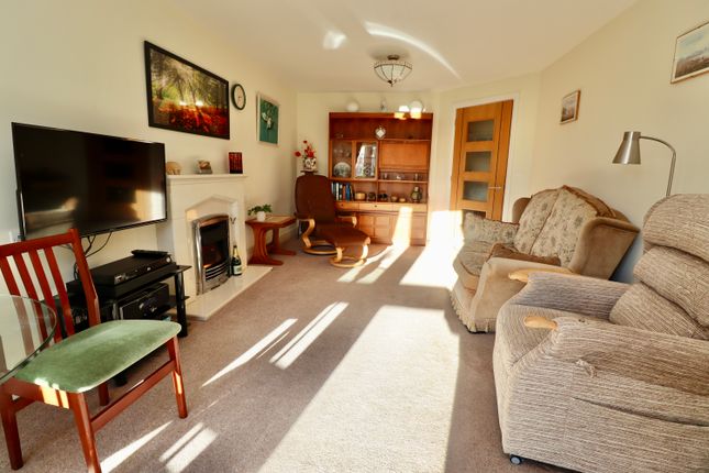 28 Avalon Court, Newport, Lincoln photo 4