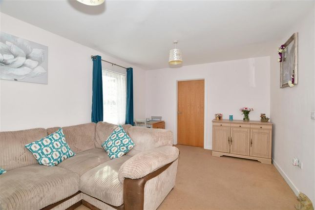 Thumbnail Flat for sale in Godwin Way, Horsham, West Sussex