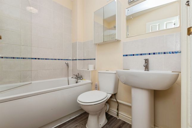 1, Styles Court, Wood Street, Aylesbury photo 3