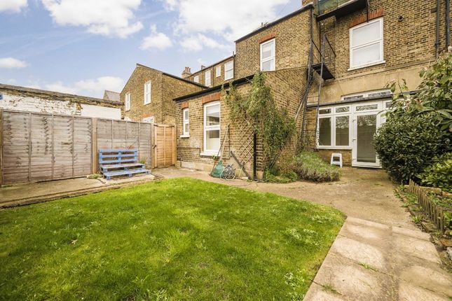 11B, Cumberland Road, London photo 4