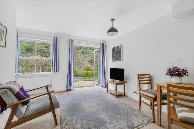 3, Inchbrook Way, Inchbrook photo 3