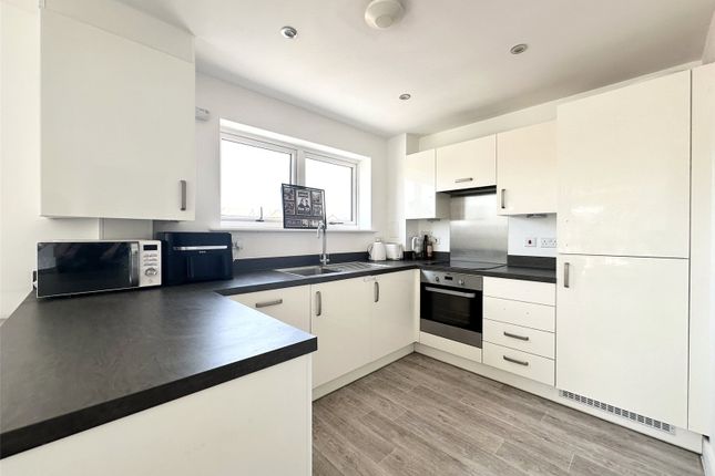 38, Flint Rise, Ebbsfleet Valley photo 4