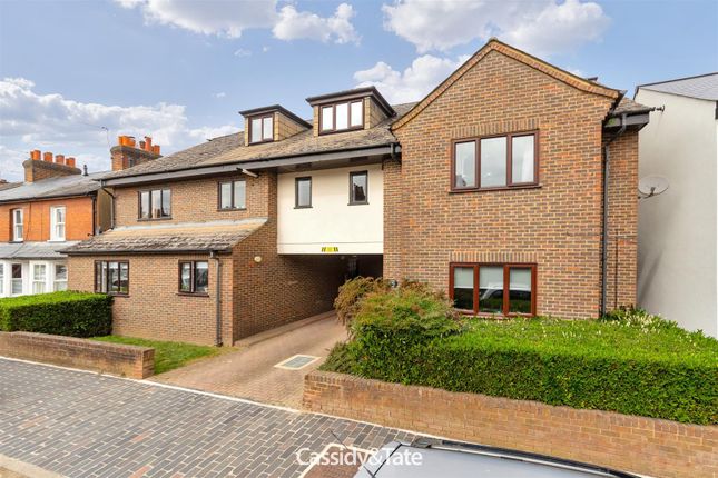 Thumbnail Flat for sale in Culver Road, St.Albans