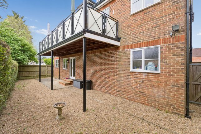 3 Idaho Court, Wycombe Road, Prestwood photo 2