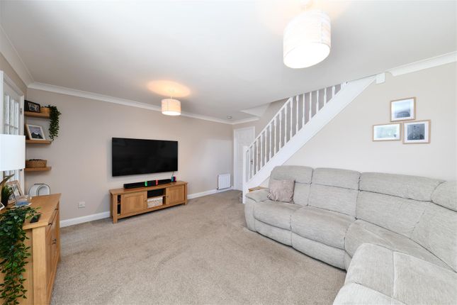 33, Jupiter Gate, Stevenage photo 3