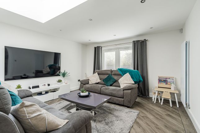 147, Drum Brae Drive, Edinburgh photo 2
