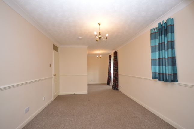 Thumbnail Flat to rent in Nunnery Avenue, Rothwell, Kettering