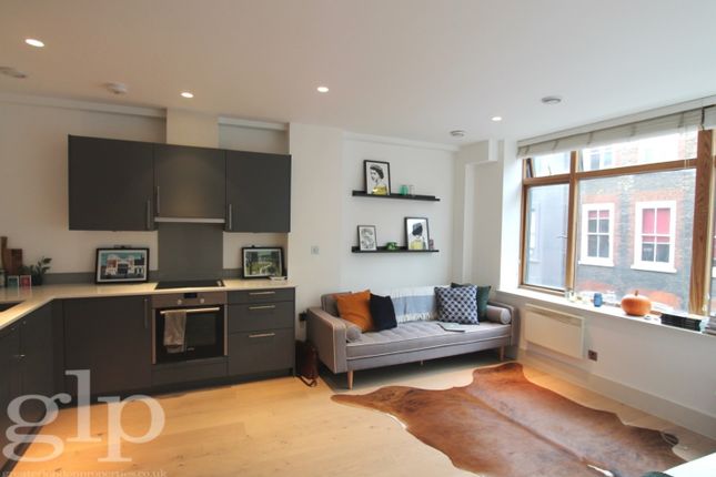 Lexington Street, London photo 3