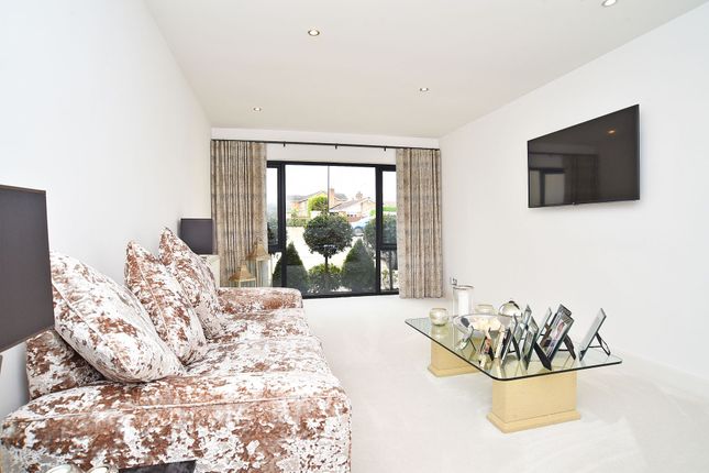 169 Leeds Road, Harrogate photo 4