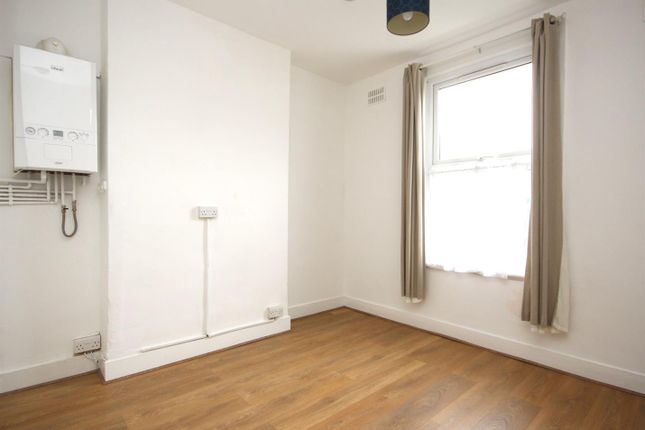 Room to rent in Ulverston Road, Walthamstow