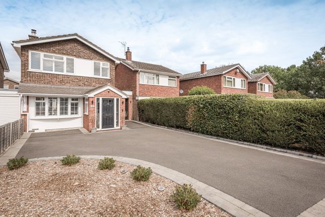 24, Jordan Close, Lichfield photo 2