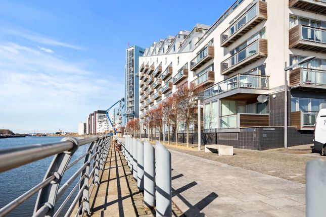 Thumbnail Flat for sale in Meadowside Quay Walk, Glasgow Harboour, Glasgow