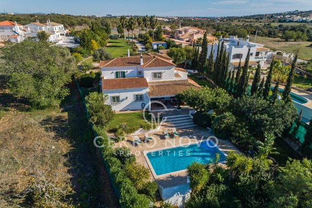 Thumbnail Villa for sale in Inland Of Albufeira, Algarve, Portugal