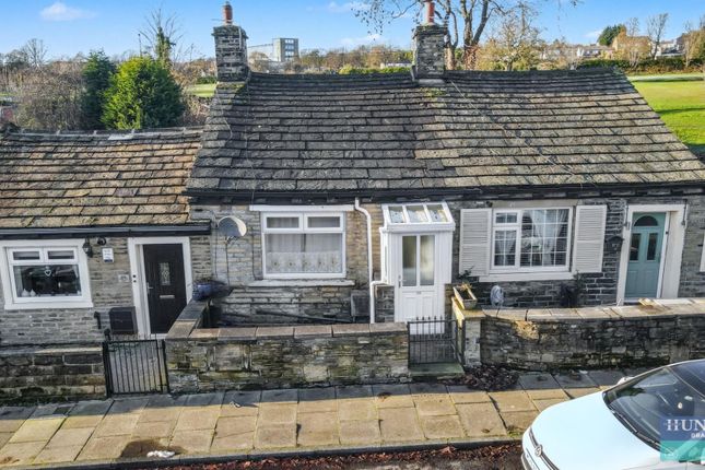 1-bed house on 25, Moor Top Road, Bradford, £95,000