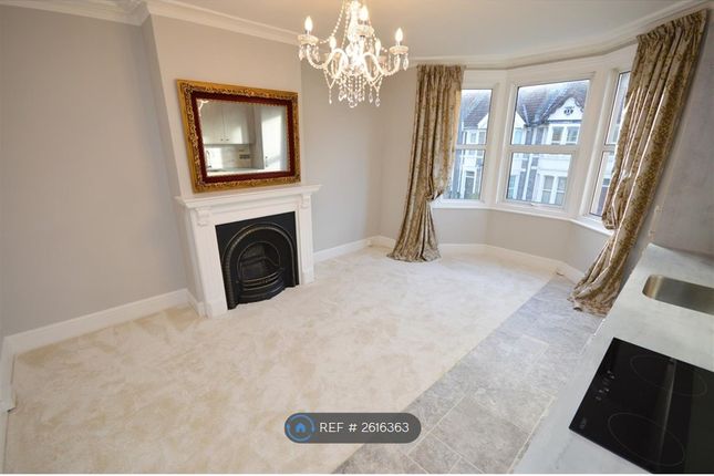 Living Room / Kitchen