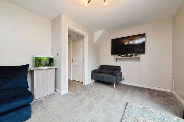 9, Oxland Drive, Hull photo 4