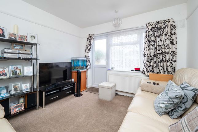 Maisonette for sale in Lynmouth Avenue, Morden