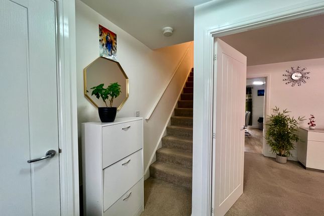 8 Raven Mews, Luton photo 4