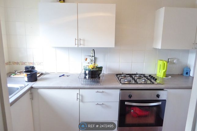 Morland Close, Mitcham photo 2