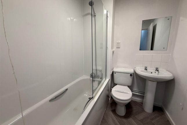 Bathroom.Jpeg
