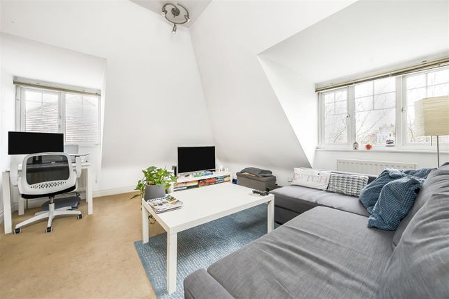 Thumbnail Flat for sale in Chudleigh Road, Twickenham