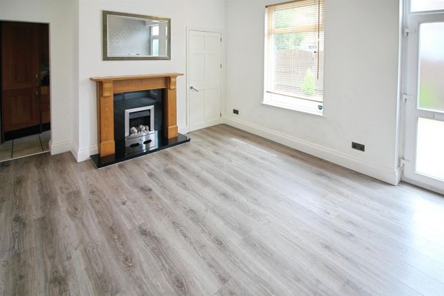 25, Haigh View, Leeds photo 4