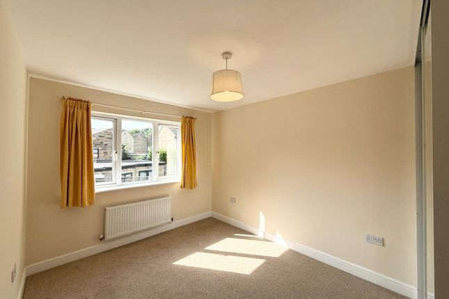 3, Clifton Mews, West Yorkshire photo 5
