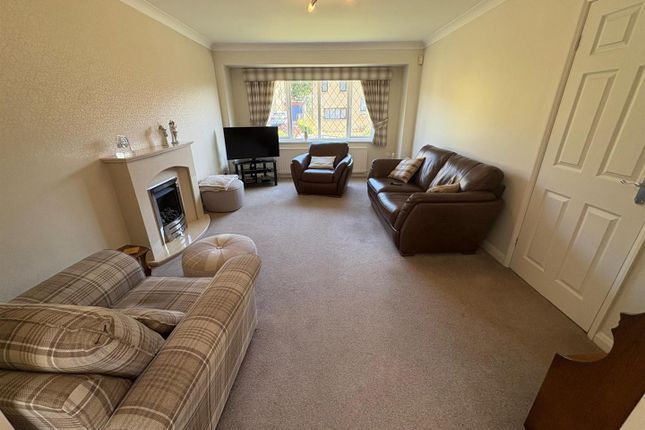 21, Sycamore Drive, Cleckheaton photo 5