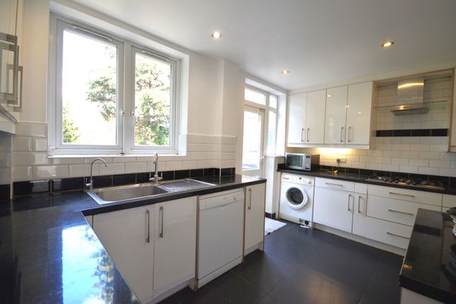 29, Woodcroft Avenue, Stanmore photo 4