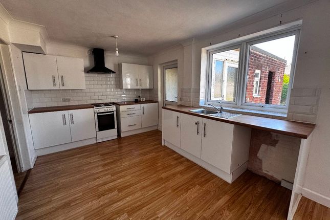 37 Lime Avenue, Wisbech photo 3
