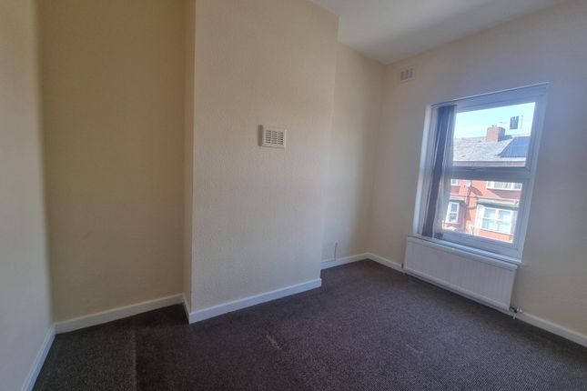 206, Lightbowne Road, Manchester photo 4