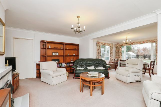 8, Dereham Road, Dereham photo 2