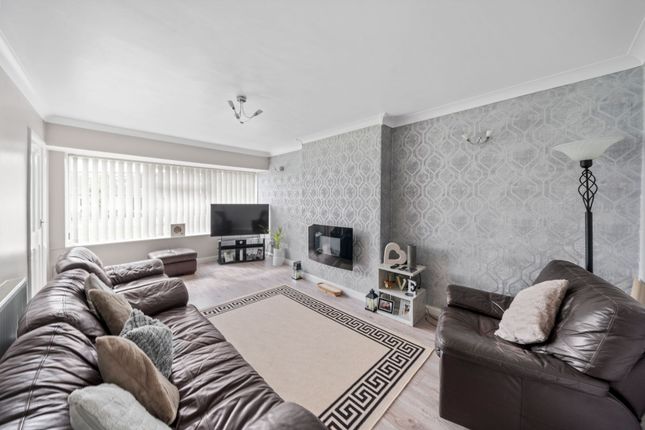 15 Bispham Drive, Wigan photo 2