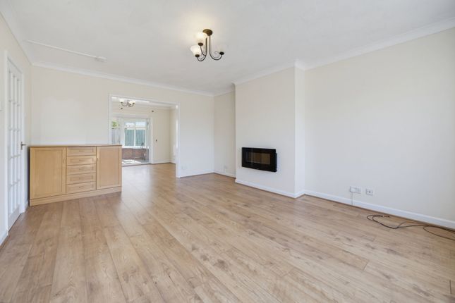 11, Millands Close, Swansea photo 4