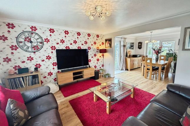 22, Heol Rhuddos, Swansea photo 4