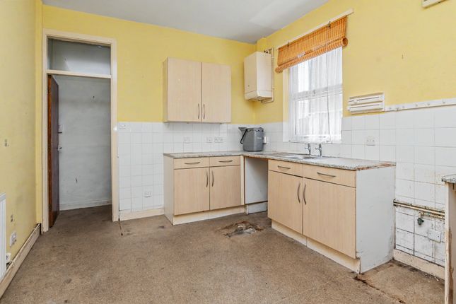 7 Chesterfield Road, Blackpool photo 4