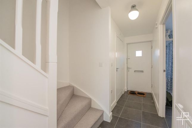 Farm Croft Drive, Warrington photo 5