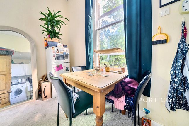 Flat 4, 49, Manor Mount, London photo 4