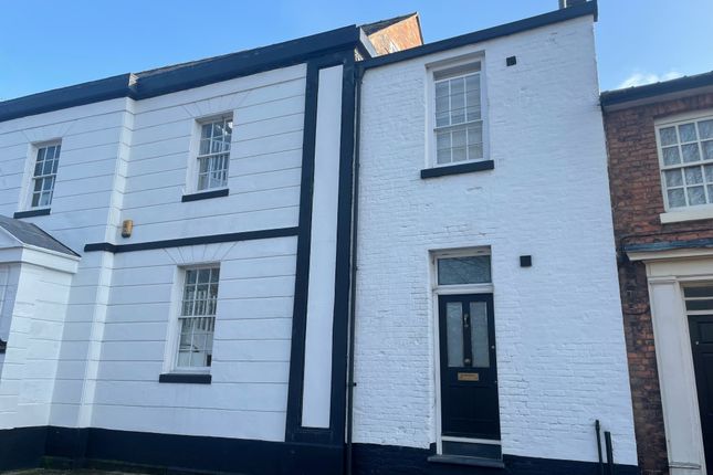 Town house for sale in Claypit Street, Whitchurch