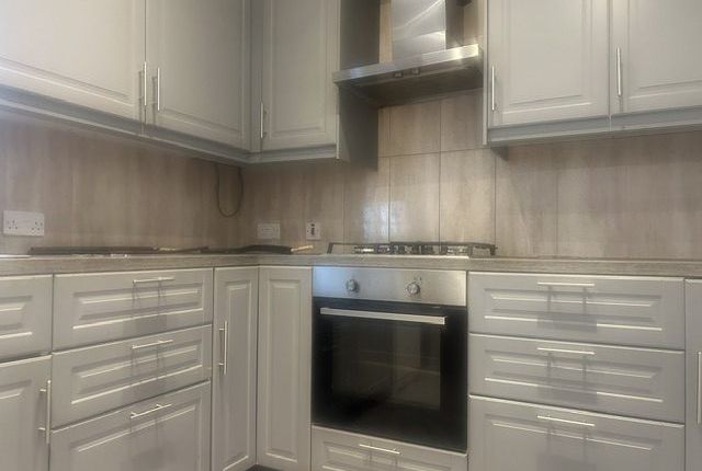 Ruislip Road, Greenford photo 4