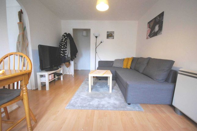 8, Viking Place, London photo 2