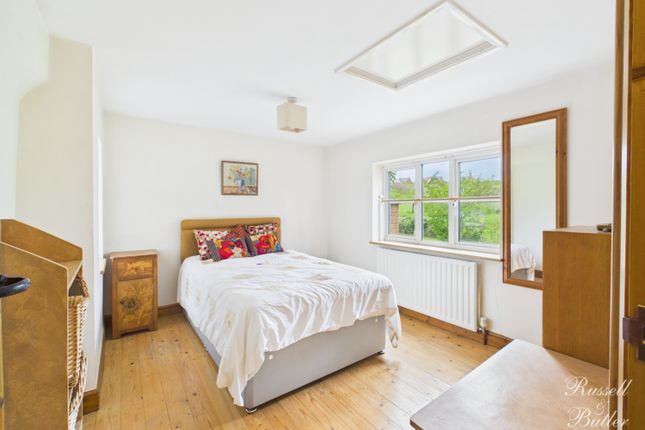 34, Gawcott Road, Buckingham photo 4